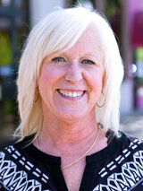 [Photo of Beth Hanson]