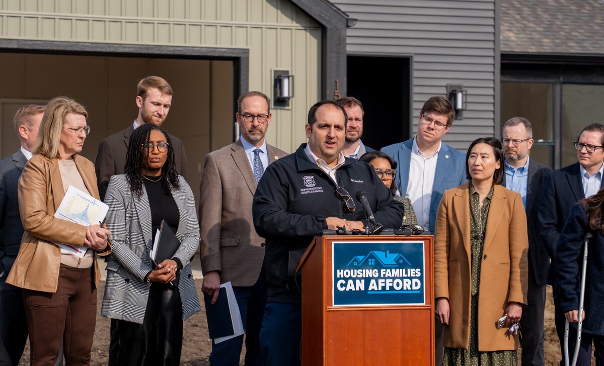 Michigan Lawmakers Introduce Housing Reform Bills